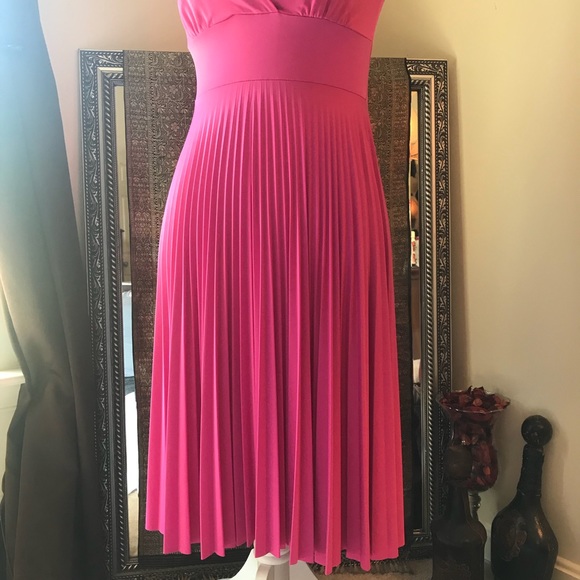 Soprano Twist Strap Accordian Style Pleated Dress - Picture 6 of 8